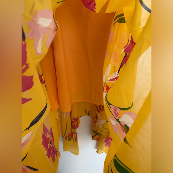 Vince Camuto Yellow Floral Midi Dress with Spaghetti Straps and Asymmetrical Hem - Picture 4 of 8